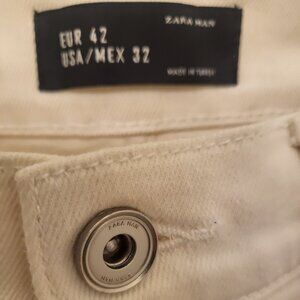 Zara Men’s modern jeans; 32(W) x 32(L), great condition! $20